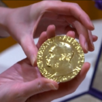 Ucraina: venduta per 103,5 mln dollari medaglia Nobel russo Muratov