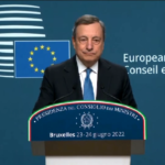 Ucraina, Draghi: “Da Ue passo straordinario, sta acquisendo un’identità diversa”