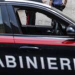 Donna accoltellata in strada a Sassari: è gravissima. Arrestato un uomo