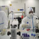 Covid, cresce curva e Speranza rassicura: “Meno ricoveri ma pronti ad aumento posti”