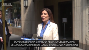 Usa, Kathy Hochul: “L’abolizione del diritto all’aborto è una cosa ripugnante”