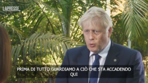 Ucraina, Johnson: “C’è chi vuole costringere Kiev a un accordo di pace non buono”