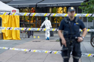 Paura a Oslo, uomo spara in un locale alla vigilia del Pride, due morti e diversi feriti