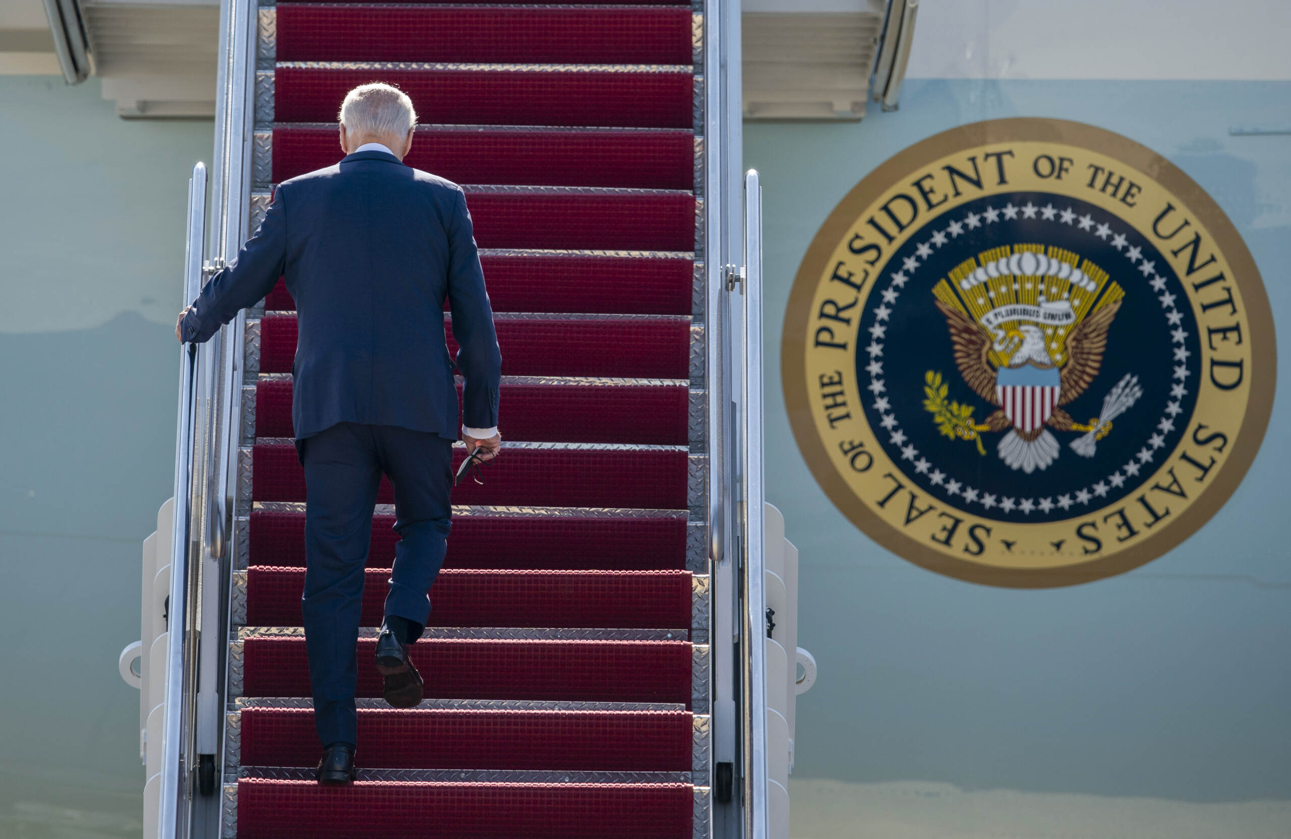 Biden vola in Europa per vertici G7 e Nato, Ucraina al centro delle discussioni Biden vola in Europa per vertici G7 e Nato, Ucraina al centro delle discussioni