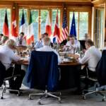 Ucraina: leader G7 uniti contro Mosca, Putin lancia missili su Kiev