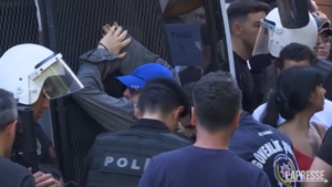 Turchia, decine di arresti al Pride di Istanbul