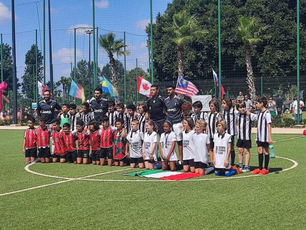 Marocco: la colorata cerimonia di fine stagione della Juventus Academy a Rabat
