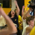 Verona, esplosione di gioia al comitato elettorale di Damiano Tommasi