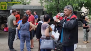 Ucraina, i ribelli del Luhansk pubblicano video evacuazione civili da impianto Azot
