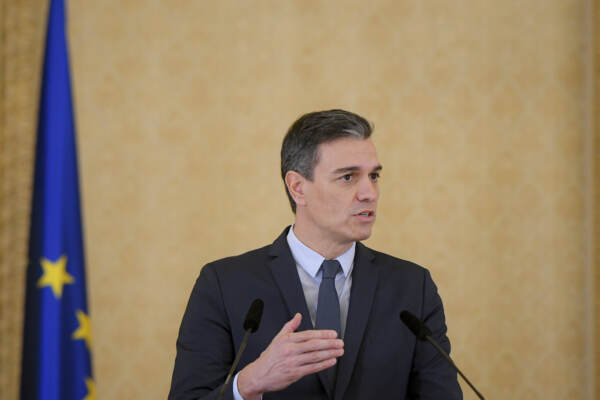 Il primo ministro spagnolo Pedro Sanchez in visita a Bucarest