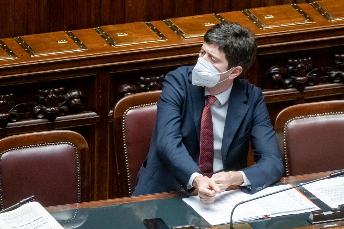 Pnrr, Speranza: “Fondi per prevenire rischi ambientali e climatici su salute” Pnrr, Speranza: “Fondi per prevenire rischi ambientali e climatici su salute”