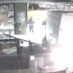 Torino, sfondano vetrina dell’area di servizio per un furto: fermata ‘banda delle spaccate’