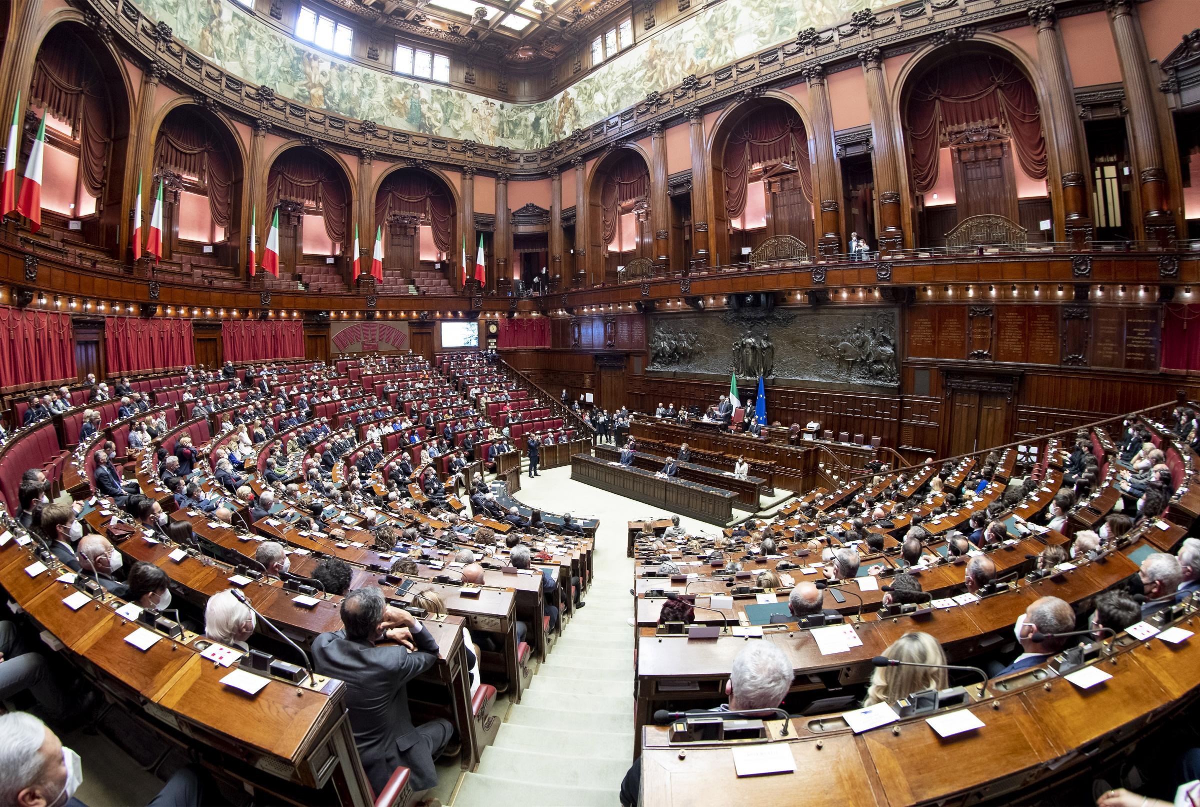 Slitta esame Ius scholae alla Camera, scontro Lega-Pd. Letta: “Non arretriamo di un millimetro” Slitta esame Ius scholae alla Camera, scontro Lega-Pd. Letta: “Non arretriamo di un millimetro”