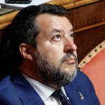 Lega, Salvini prepara vertice partito. Castelli: “Via da governo? Ennesima incoerenza”