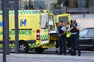 Sparatoria in un centro commerciale a Copenaghen, diverse vittime