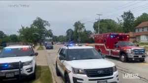 Usa, sparatoria alla parata del 4 luglio a Chicago: la gente in fuga dopo gli spari