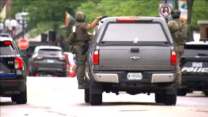 Usa: sparatoria a Chicago durante parata 4 luglio, le immagini della zona isolata dalla polizia