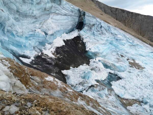 Crollo Marmolada: massiccio chiuso, 5 ancora dispersi. Mercoledì Ris in procura