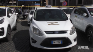 Taxisti in sciopero in tutta Italia: la protesta a Roma