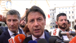 Dl Aiuti, Conte dopo l’incontro con Draghi: “Nostri ministri non hanno votato in Cdm”