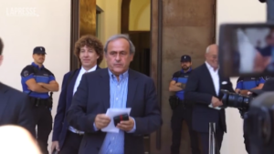 Calcio, assolti Blatter e Platini dalle accuse di frode alla Fifa
