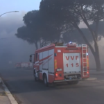 Incendio a Roma, le testimonianze: “Volavano palle di fuoco”