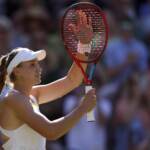 Wimbledon, il torneo a Elena Rybakina: battuta in finale Ons Jabeur