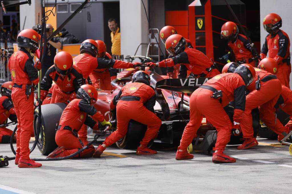 Galleria foto 'Il trionfo di Leclerc nel Gp d’Austria, i colori e le emozioni del successo del ferrarista | FOTOGALLERY' - foto 5