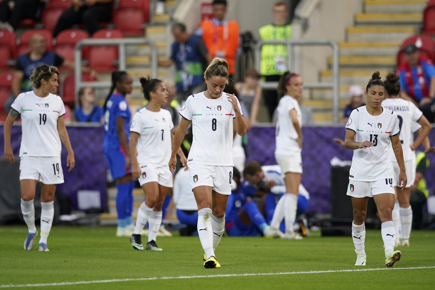 Europei donne, debutto shock per l’Italia. La Francia si impone 5-1