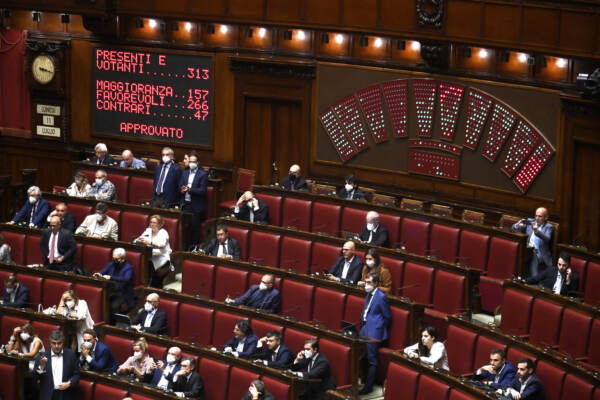 Camera dei Deputati - Voto finale sul dl Aiuti