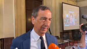 Milano, Sala: “No divieto monopattini, ma abbandonarli in strada è cattiveria”