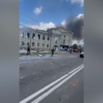 Ucraina, 3 missili russi colpiscono un palazzo di uffici a Vinnytsia: morti e feriti