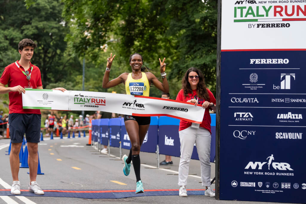 Galleria foto 'Italia-Usa, 6mila runner a Central Park: New York celebra il ritorno dell’Italy Run' - foto 6