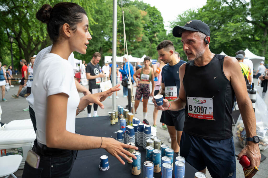 Galleria foto 'Italia-Usa, 6mila runner a Central Park: New York celebra il ritorno dell’Italy Run' - foto 12