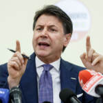 Crisi governo, nel MoVimento 5 stelle prevale la ‘linea Conte’ ma la tensione spacca gli eletti: una ventina vogliono dare la fiducia a Draghi