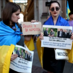 Crisi governo, manifestazioni pro-Draghi a Milano