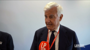Governo, Profumo: “La crisi mi preoccupa, importante si risolva rapidamente”