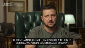 Ucraina, Zelensky: “Inflitte perdite significative agli occupanti, stiamo avanzando”