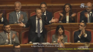 Crisi governo, Romeo (Lega) a Draghi: “Serve nuovo governo con lei, la Lega la stima”