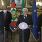 Crisi governo, Mattarella ha sciolto le Camere: “Scelta inevitabile, elezioni entro 70 giorni”