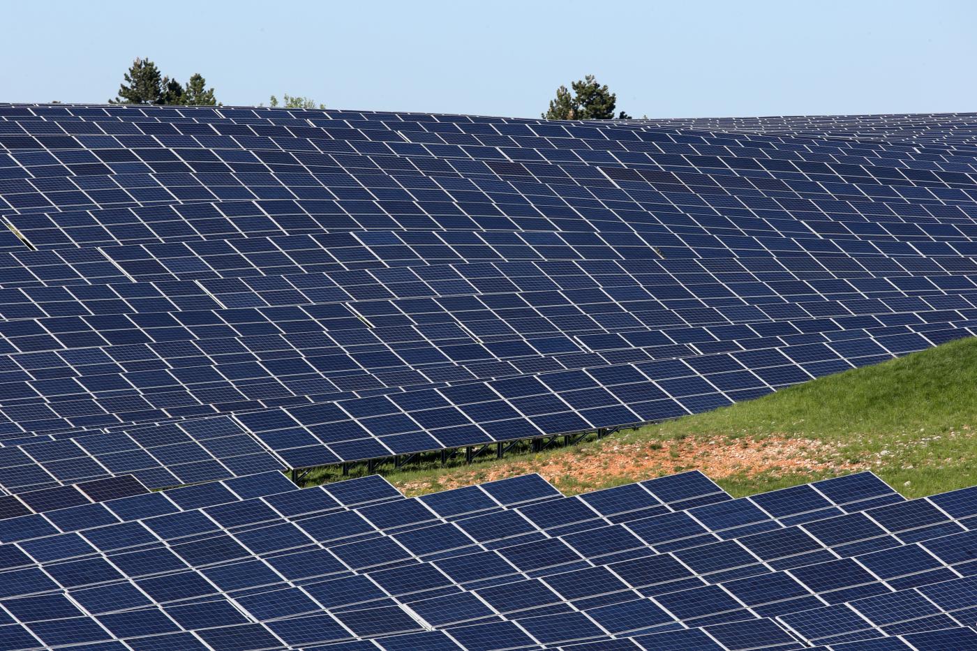 Per Elettricità futura non c’è nessuna invasione del fotovoltaico nei terreni agricoli