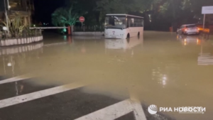 Russia: alluvione a Sochi, muore una donna