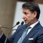 M5S, Conte: “Nessuna telefonata con Beppe Grillo, smentisco aut-aut sulla regola del doppio mandato”