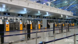 Aerei: sciopero in Germania, a terra oltre 1000 voli Lufthansa