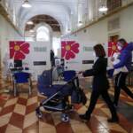 Covid, Gimbe: “Non decolla campagna quarta dose”, calano i contagi (-25% in 7 giorni) ma salgono i decessi