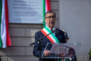 Milano, cerimonia in ricordo della strage di via Palestro