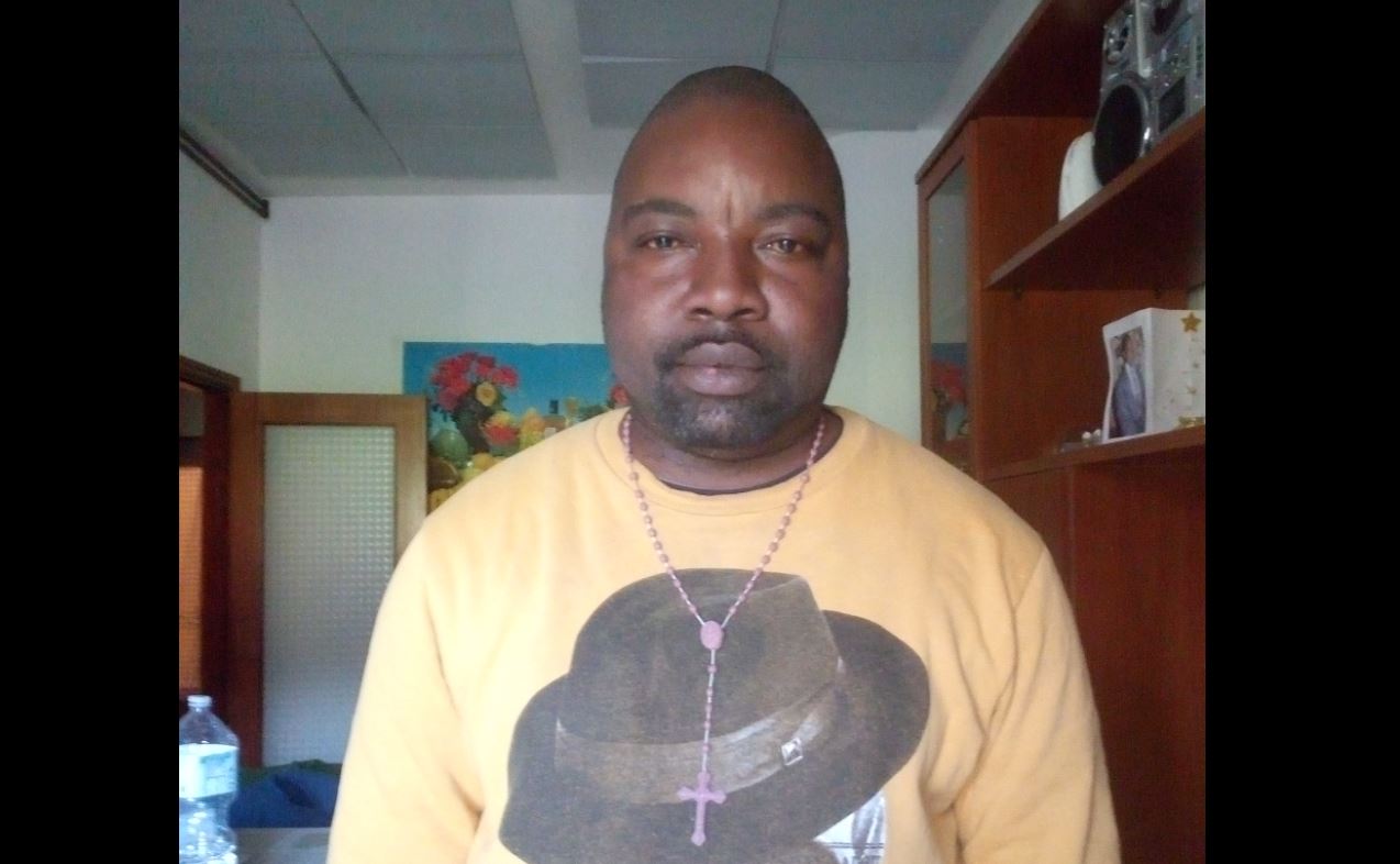 Civitanova: Ferlazzo resta in carcere e si scusa ancora. La famiglia di Alika: “Non basta”. Domani l’autopsia. Il killer affetto da disturbi psichiatrici