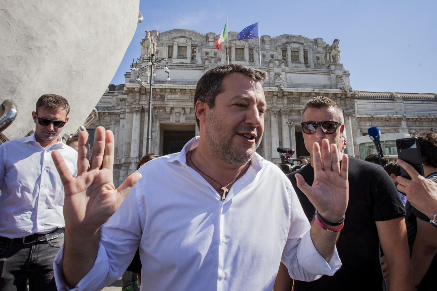 Elezioni: Calenda si fa attendere ma prepara il sì al Pd, Salvini ‘studia’ la squadra dei ministri