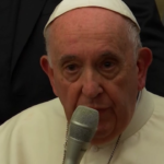 Papa: “Dimissioni? Porta aperta ma sarà il Signore a dirlo”