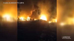 Libia, nove vittime e almeno 30 feriti dopo l’esplosione di un’autocisterna
